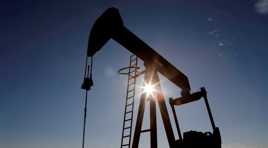OPEC+ cắt giảm sản lượng, dầu thô của quốc gia này ngày càng đắt khách, châu Âu và châu Á tranh giành để nhập khẩu - Ảnh 1.