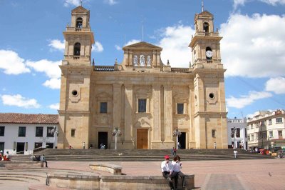 IgLeSiSA De cHiQuInQuIrA!!!