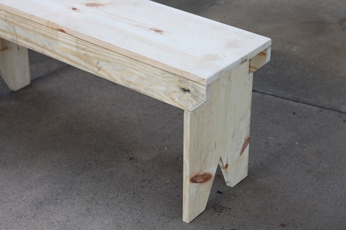 Tracy's Trinkets and Treasures: The Bench From Knock Off Wood