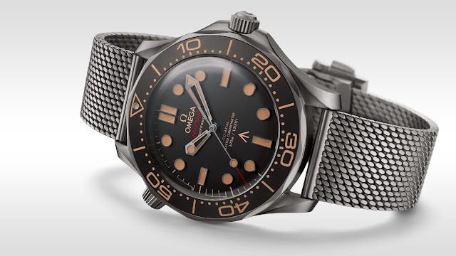 Manos a la obra con la nueva réplica del reloj Omega Seamaster 300M "BOND"