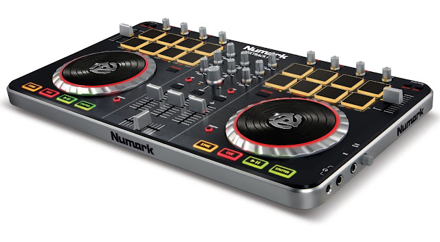 Controlador Numark Mixtrack Pro II