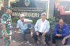 Komsos Sertu Sriyadi di Kelurahan Surgi Mufti, Warga Dihimbau Waspadai Dampak Judi dan Pinjaman Online