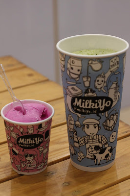 Kit Kat green Tea Milkiyo dan Es krim buah naga