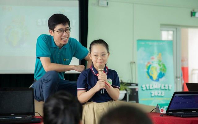 Bài toán tuyển sinh: Tăng tỉ lệ nhập học bằng cách hoàn thiện công nghệ