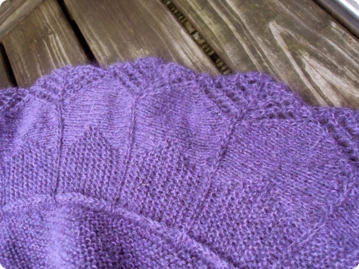 Follow your Arrow - Ysolda Teague Mystery Shawl 2014 - clue 5B