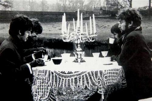 drinkin-coffee-23