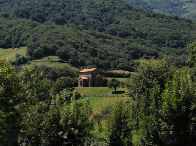 Santa Cristina de Lena en Pola de Lena (Asturias-España)