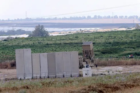 Milhares de moradores da fronteira de Gaza fogem de suas casas com medo de retaliação