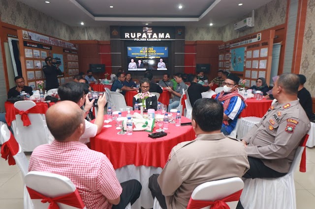 Bidhumas Polda  Kepri dan  KIP Provinsi Kepri  Gelar Coffe Morning Bersama Awak Media Di Kabupaten Karimun