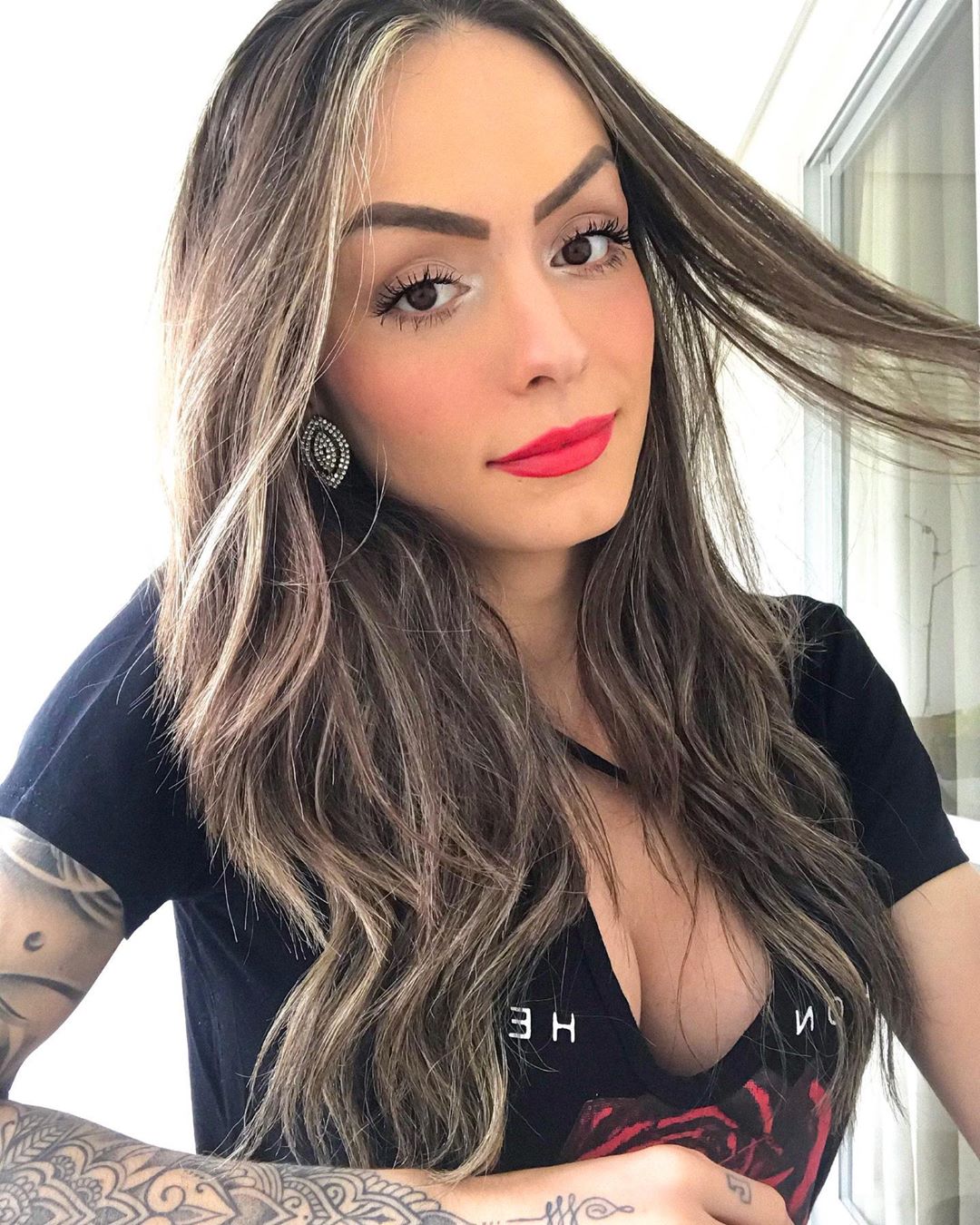 Victoria Carioni – Most Beautiful Transwoman from Brazil Instagram