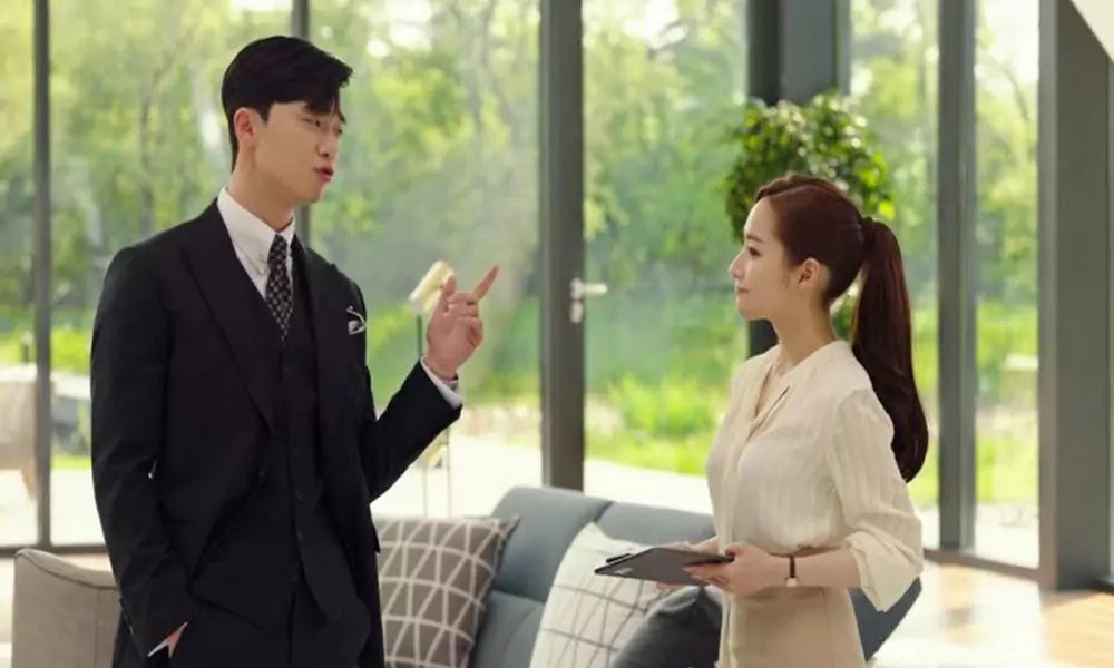 Adu Outfit Park Min Young Drakor What's Wrong with Secretary Kim hingga Marry My Husband