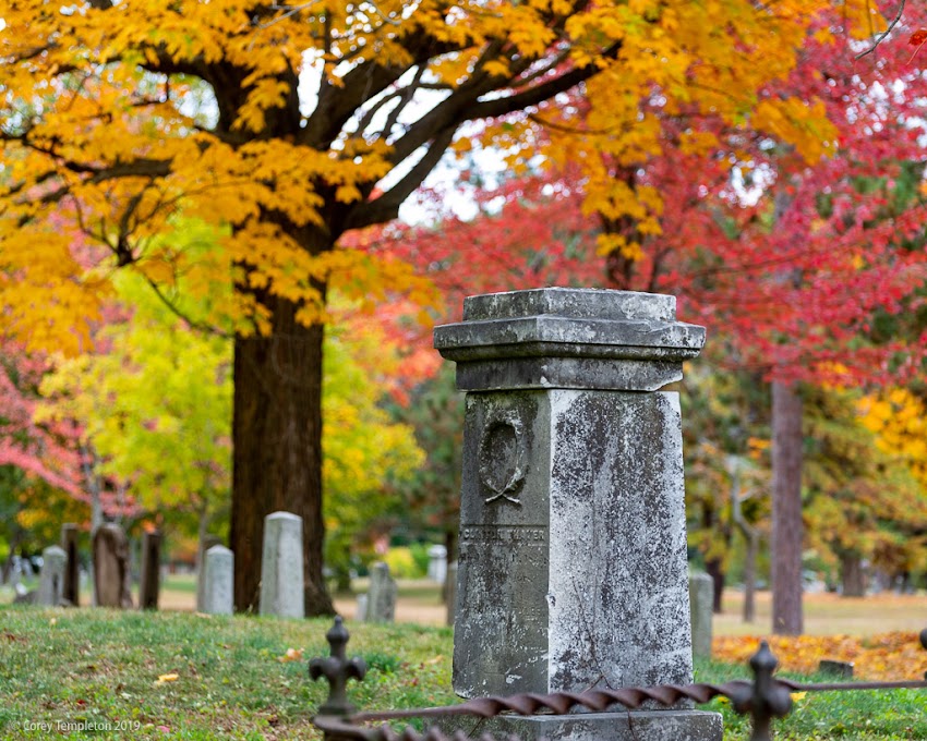 Portland, Maine USA October 2019 photo by Corey Templeton. Cemeteries always look good this time of year. Here's a few from the Western Cemetery in Portland last weekend.