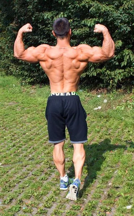 Alon Gabbay fitness model back december 2014