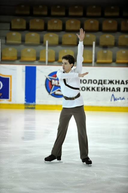 Photograph of Australian figure skater Andrew Dodds