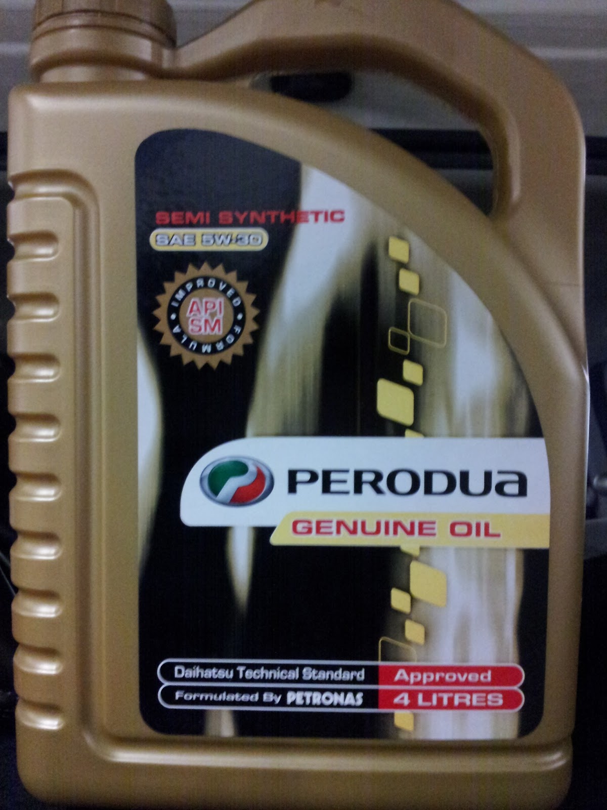 Khyriel's: Perodua Semi Synthetic Engine Oil SAE 5W30