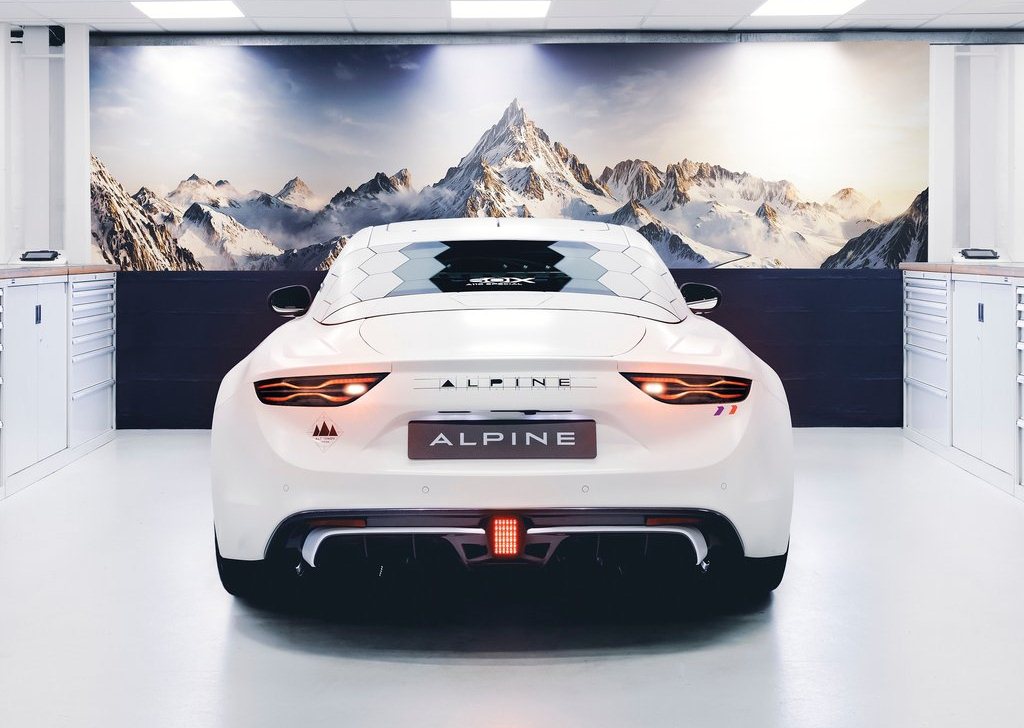 2022 Alpine A110 E-ternite Concept