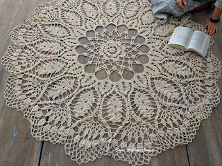 Sweet Nothings Crochet free crochet pattern blog, free crochet pattern for a large crochet floor rug, photo of the Jupiter crochet floor rug,