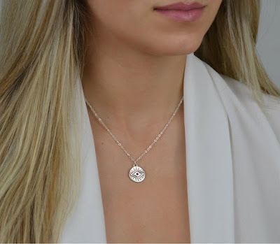 Collier ras du cou femme