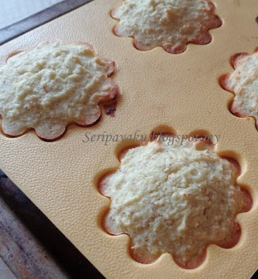 Kuih Bahulu Garing - Rumah Mik