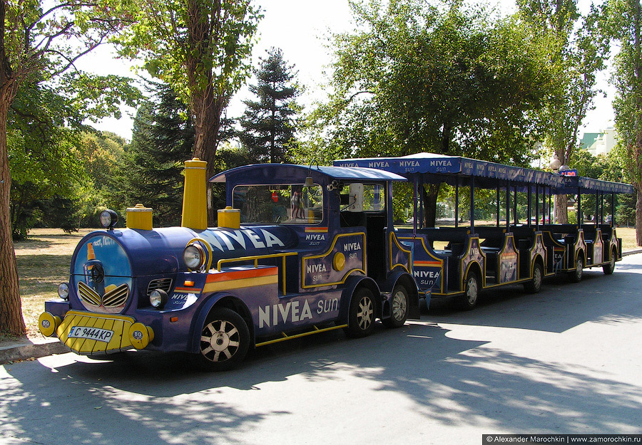 Туристический автопоезд в Святом Константине, Болгария