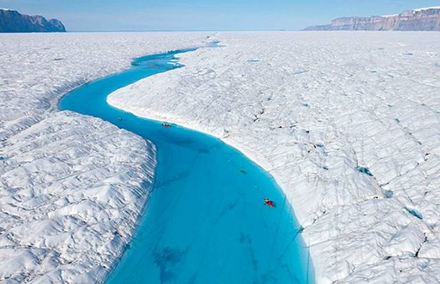 Petermann-Glacier-Blue-River