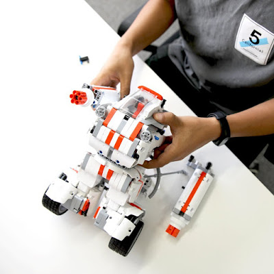 Xiaomi Mi Robot Builder, Create Your Own Aircraft Or Robo-Dinosaur With This Programmable LEGO-Compatible Toy