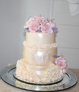 IVORY WEDDINGS CAKE
