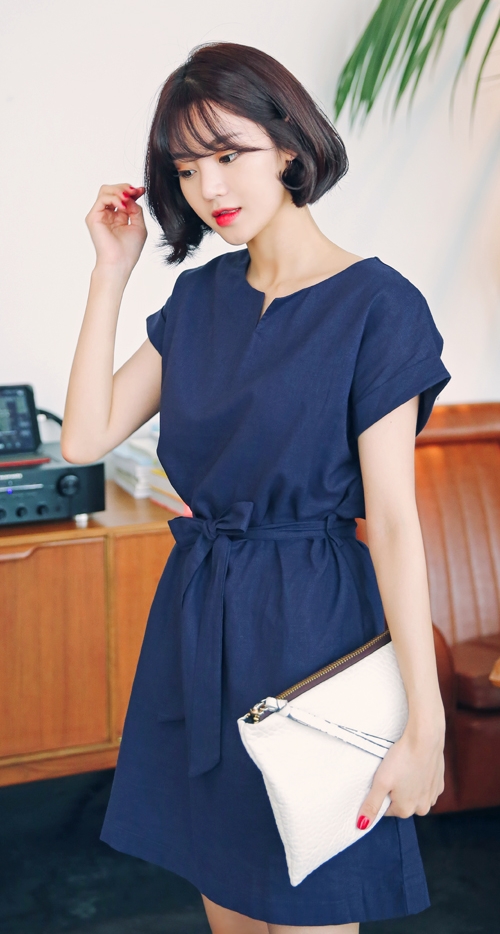  Sashed Waist Short-Sleeved Dress