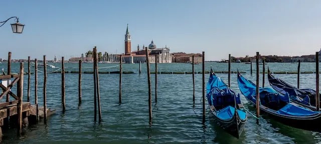 The island of poveglia of italy