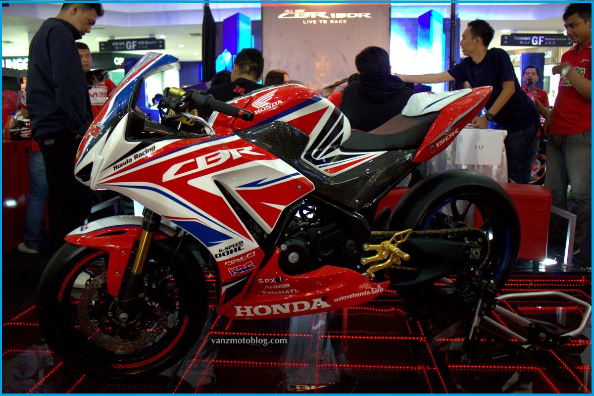 Contoh Gambar Cutting Sticker Motor Cbr  150  Lokal Modif 