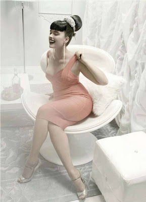 Crystal Renn in Elle Canada Magazine January 2010 hots photos