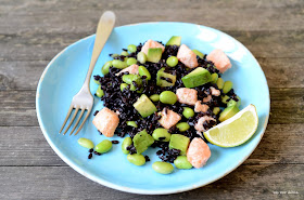 insalata-di-riso-venere-con-salmone-avocado-edamame