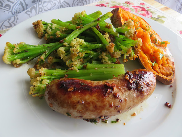 Garlic Butter Sausages & Broccoli Skillet