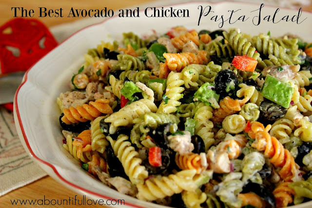 http://www.abountifullove.com/2016/04/the-best-avocado-and-chicken-pasta-salad.html