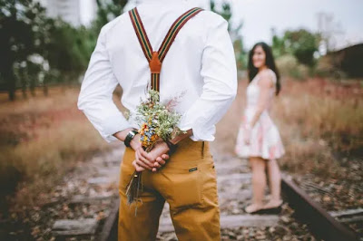 Lovers with flowers