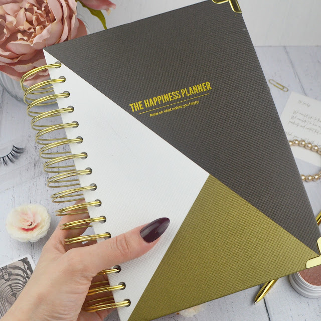 The Happiness Planner January - December 2018 Review, from Find Me A Gift | Lovelaughslipstick Blog