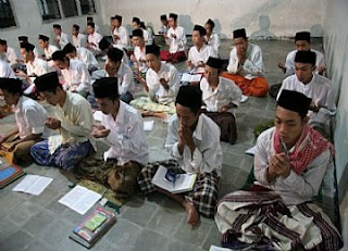 Jenis Pendidikan dan Pengajaran Islam di Indonesia-Pondok Pesantren