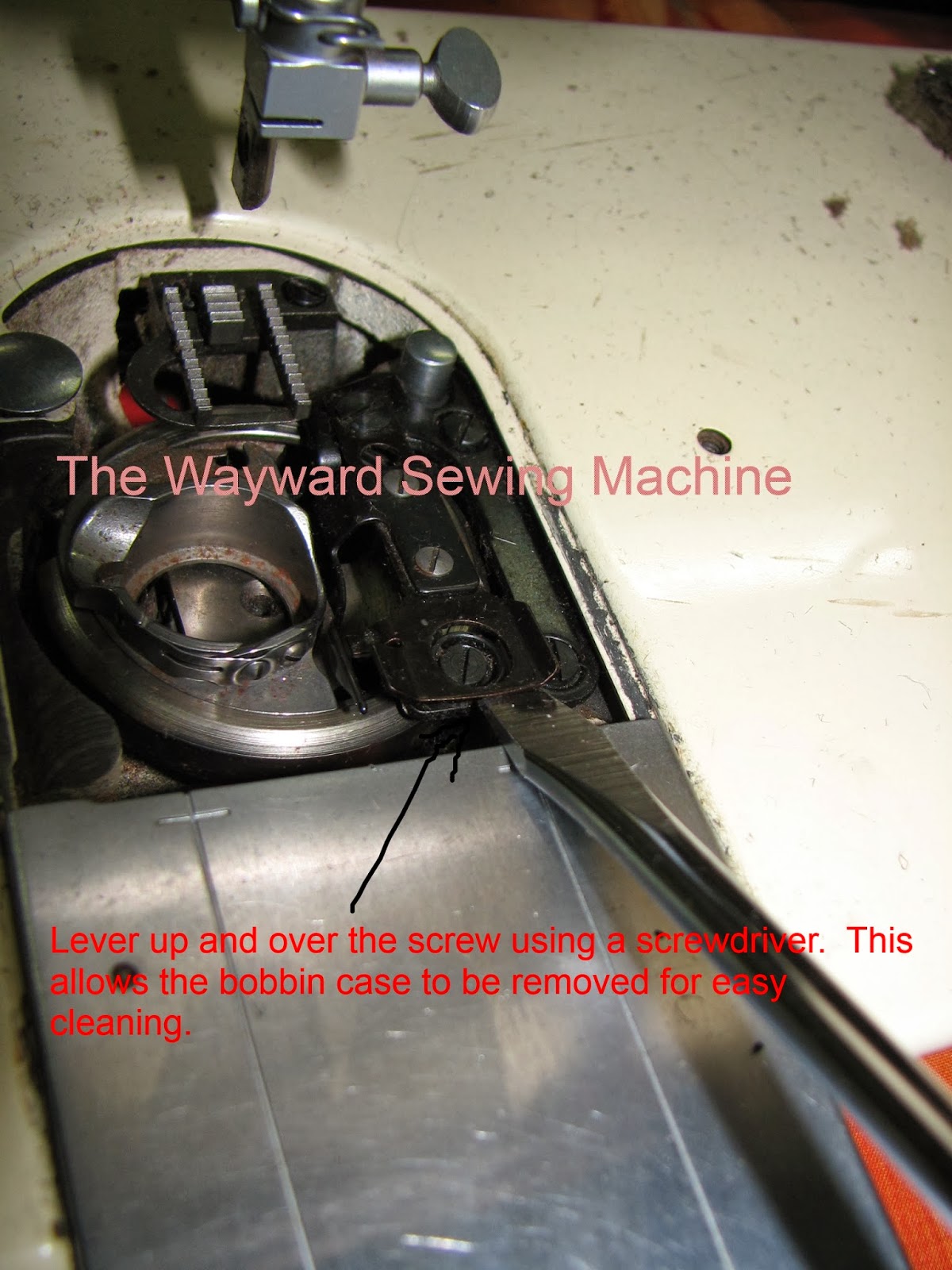The Wayward Sewing Machine: Singer Fashion Mate 362