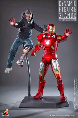 Hot Toys 1/6 Scale Dynamic Figure Stand