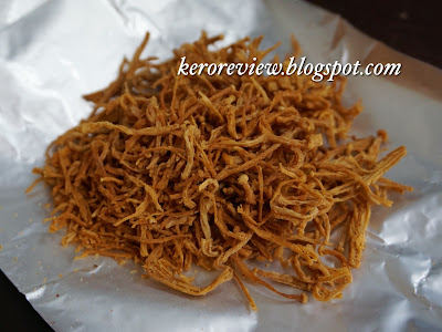 รีวิว หัวเห็ด เห็ดเข็มทองกรอบ รสเผ็ด (CR) Review spicy crispy enoki mushroom, HuaHed Brand.