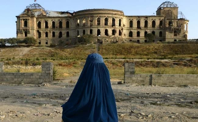 Taliban Decree Says Women To Wear All-Covering Burqa In Public