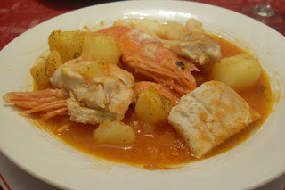 Caldereta de pescado y marisco.