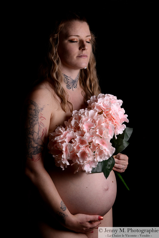 Photographe nu artistique grossesse maternité vendée 85
