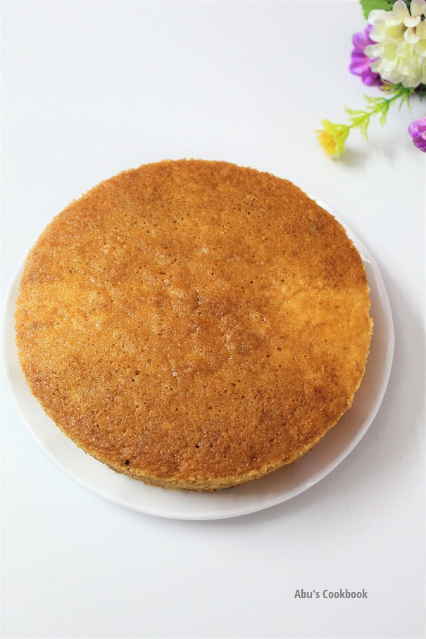 Easy Lemon Sponge Cake | Soft, moist and fluffy Lemon Snack Cake