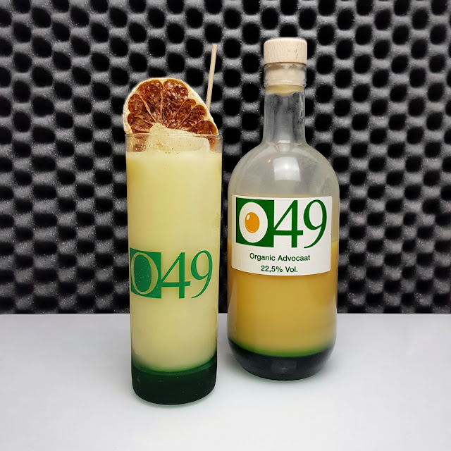 J&C's - O49 Organic Advocaat_served - Snowball Highball