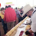  Barbacoyeros de Actopan,Hgo lograron Récord Guinness de la línea de tacos más grande del mundo.