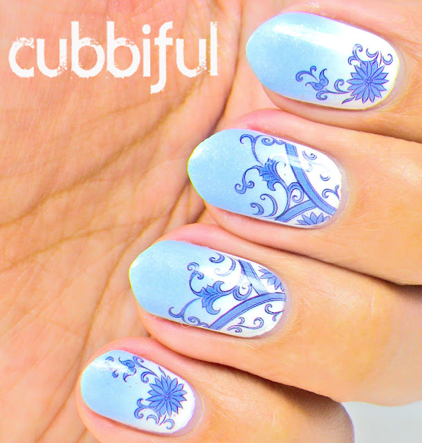 Azulejo Gradient Nail Art