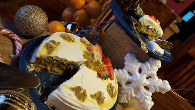 Božična tortica z muškatno bučko in mandljevim maslom brez glutena, brez laktoze
