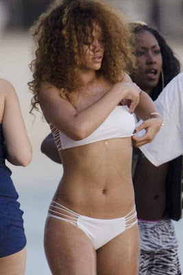 Rihanna New White Bikini Still Photos