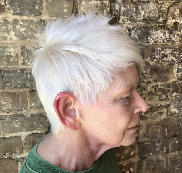 short haircuts for 70 years old woman